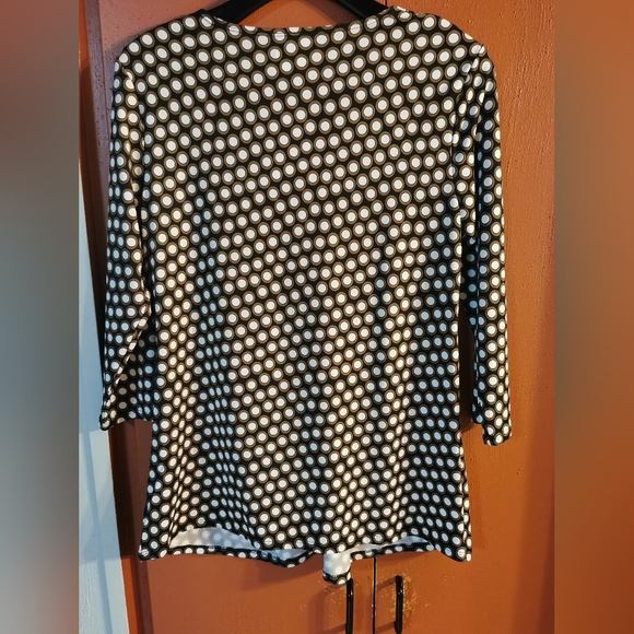 Clientele Ladies blouse, size medium, Blk/Olive Dot pattern - Picture 2 of 2